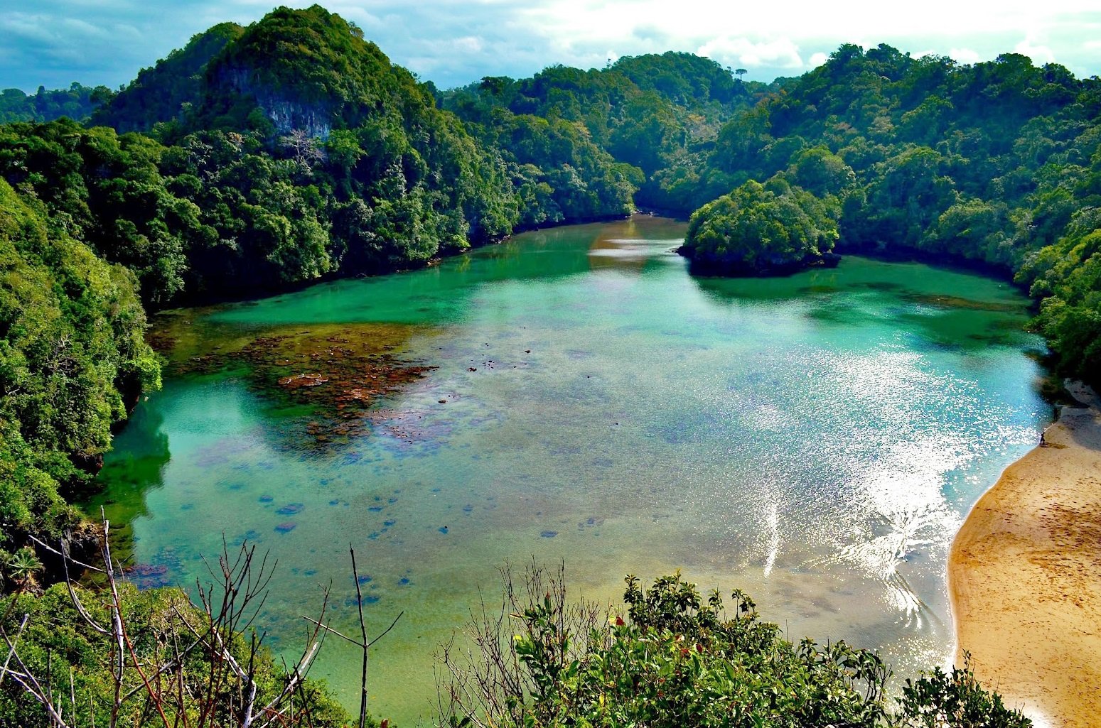Kawasan yang Dilarang di Indonesia