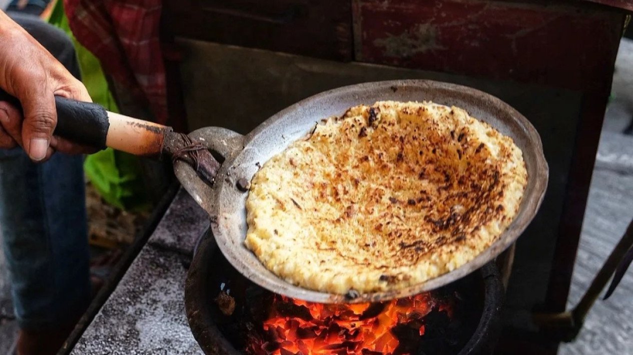 Kerak Telur yang Lezat dan Legendaris