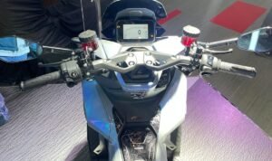 Layar TFT RoadSync
