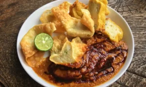 Resep Batagor Rumahan yang Gurih, Kenyal, dan Kuah Kacangnya Bikin Nagih