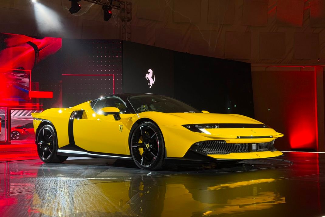 Ferrari 849