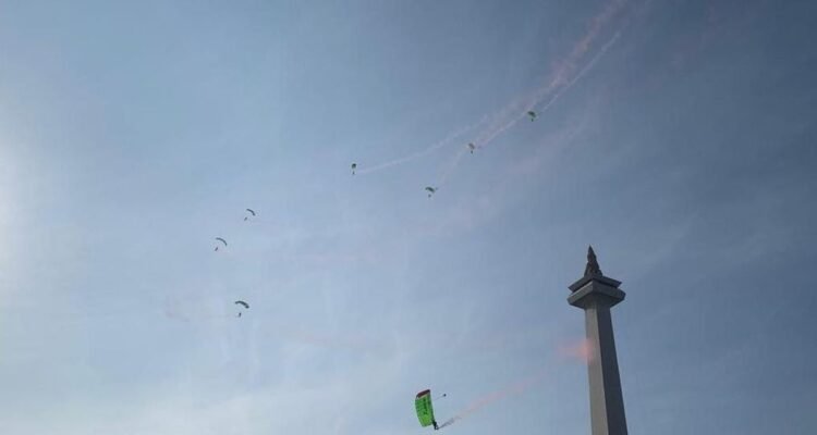 Monas